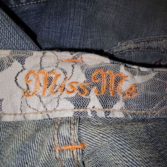 Miss Me Vintage 90s Y2k NWT Lace Pocket Low Rise Boot Cut Denim Jeans Size 27 - Picture 9 of 10